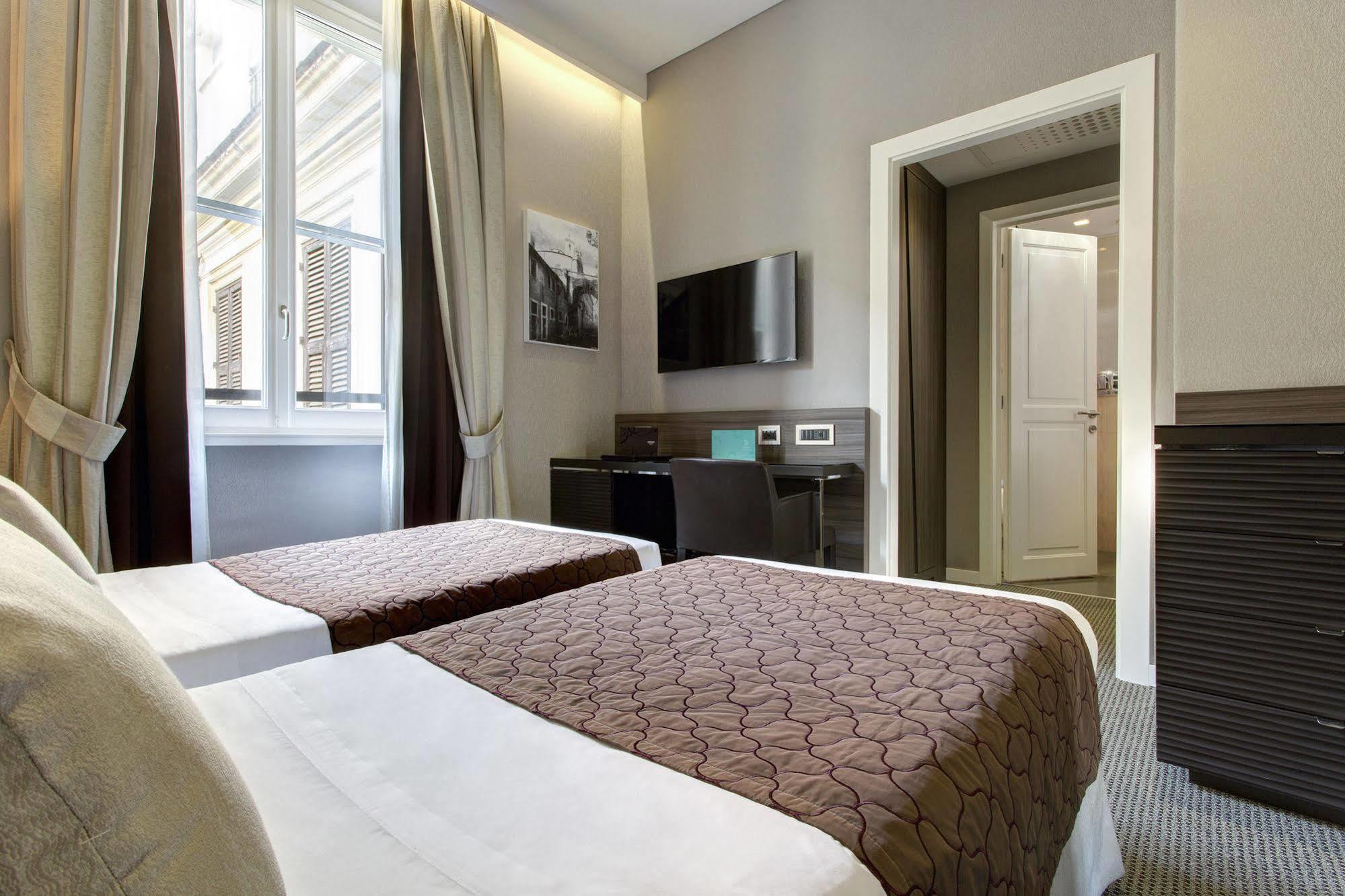 Artemide 4*